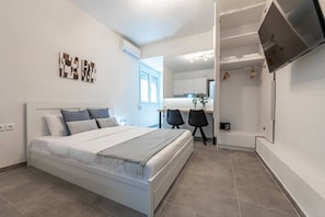 1 Schlafzimmer, Schreibtisch, Bügeleisen/Bügelbrett, WLAN