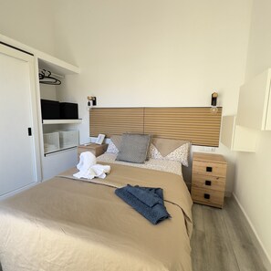 1 bedroom, iron/ironing board, WiFi, bed sheets - Apartamentos Sonemar (CN)