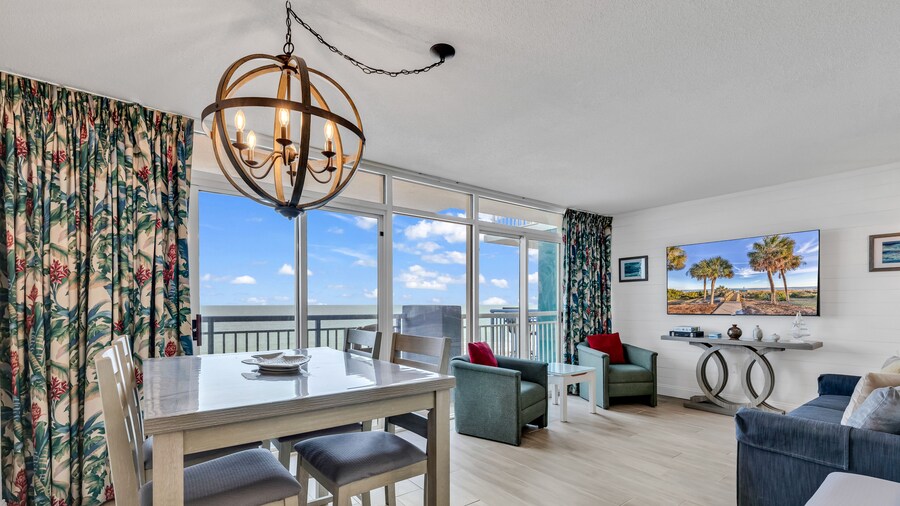 2BR Condo with Ocean View