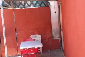 Outdoor dining - House beach of Solanas 3 (Sinnai)