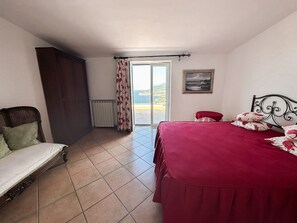 7 bedrooms, iron/ironing board, travel cot, free WiFi