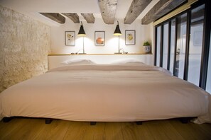 2 chambres, bureau, fer et planche à repasser, Wi-Fi gratuit