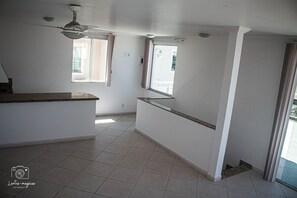 Interior detail - pousada pe na areia (Rio das Ostras)