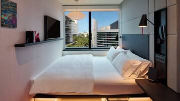 Quarto, 1 cama King (High Floor) | Vista para a cidade