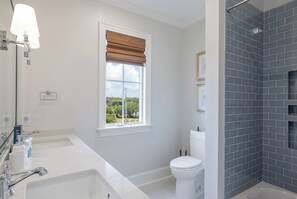 Towels - Roosevelt Retreat, Almost Oceanfront House, Located in Pine Knoll Shores, NC! (Pine Knoll Shores)