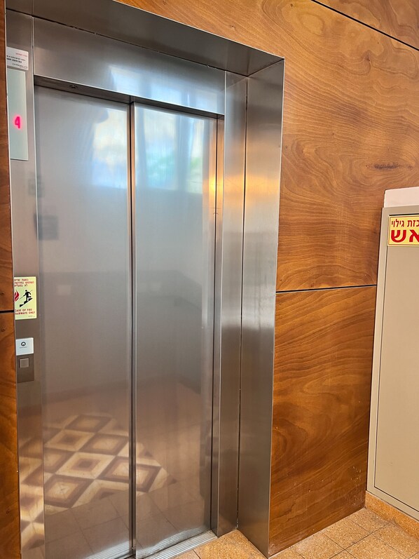 Elevator