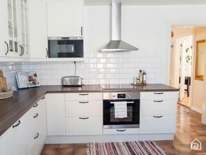 Private kitchen - Rustic Villa in Central Piteå
 (Norrbottens län)