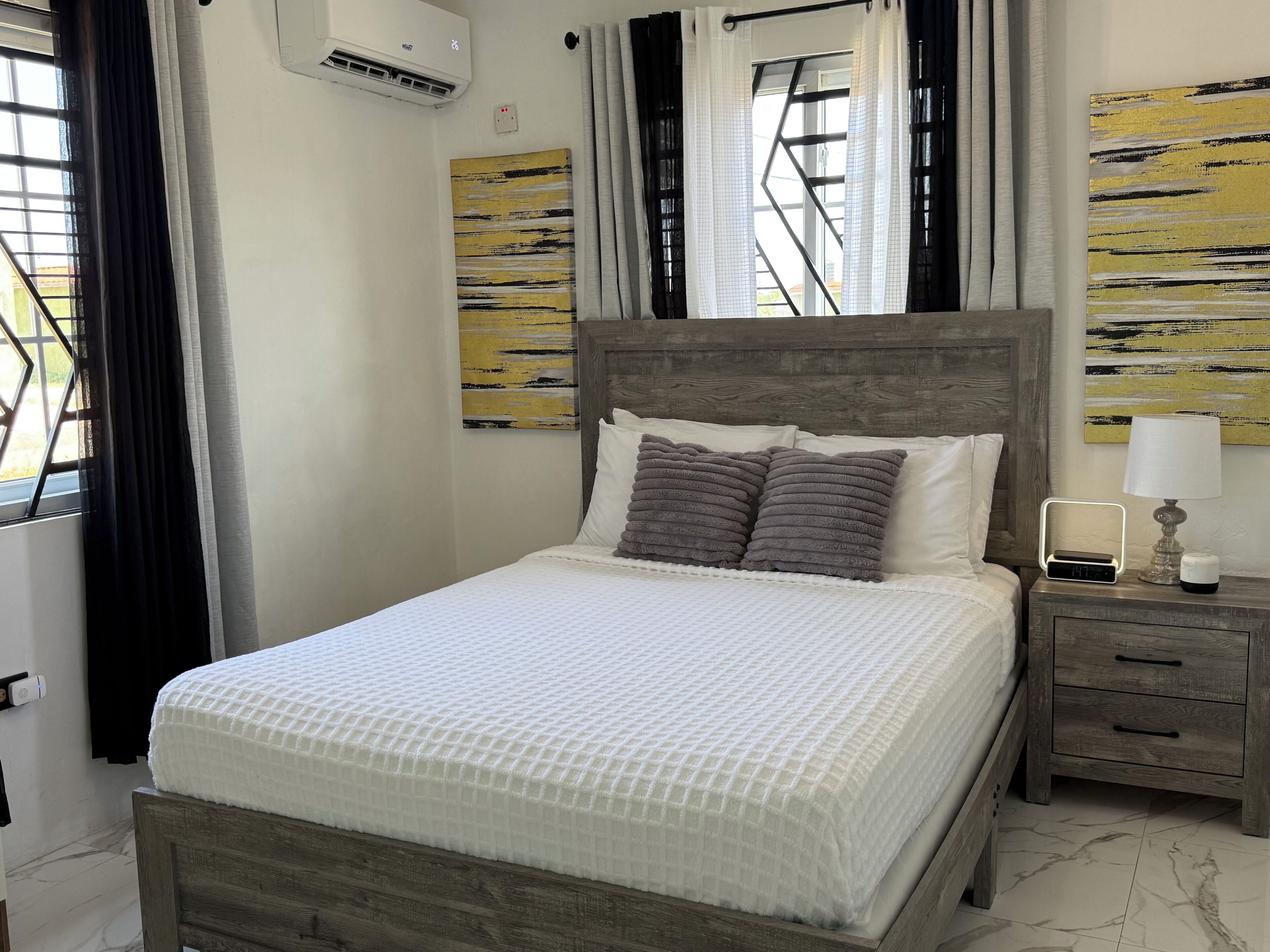 1 chambre, fer et planche à repasser, Wi-Fi gratuit, draps fournis