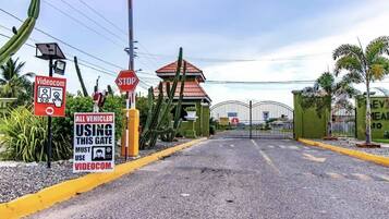 Enceinte de lâhĂ©bergement