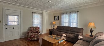 Cooperstown Cottage - 2 miles to Cooperstown Dreams park - with a pool!