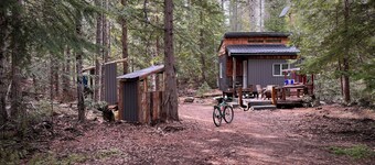 Best West Kootenay Off-Grid Tiny House
