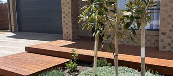 The Nagambie Stay - 10 people and secure boat parking