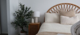 The Nagambie Stay - 10 people and secure boat parking