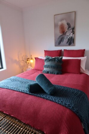 4 chambres, bureau, fer et planche à repasser, Wi-Fi gratuit