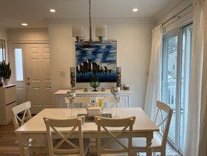 Dining - Luxury condo at beautiful community lake  (New Milford)