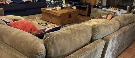 TV connectée, cheminée