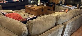 Casa Tranquility. Outstanding country living! 