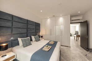 6 soverom, safe på rommet, skrivebord og strykejern/-brett