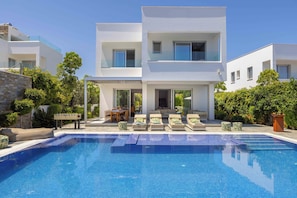 Outdoor pool, a heated pool - GREEN HAVEN RESIDENCES #2, GREEN HAVEN RESIDENCES #2 (Protaras)