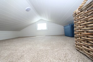 Interior - Beachland K (Sandwich)