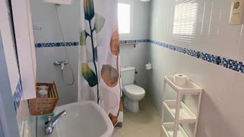 Basic Double or Twin Room | 1 bedroom, free WiFi