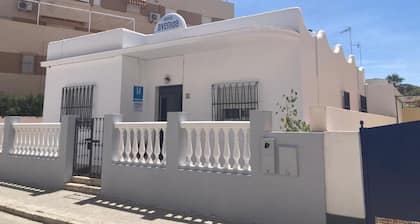 Hostal Avenida by Bossh! Hotels