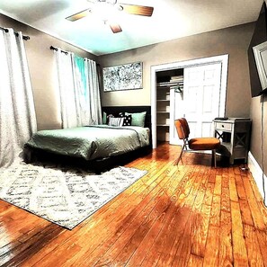 3 Schlafzimmer, Zimmersafe, Bügeleisen/Bügelbrett, kostenloses WLAN