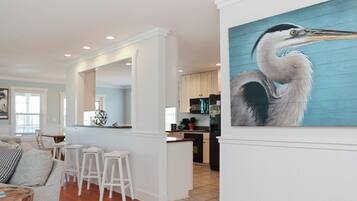 House, Multiple Beds (Cape Dreamin') | Living area