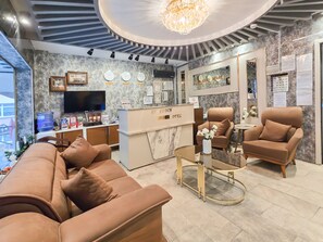 Reception - Taksim By Aydın Suite Hotel (Istanbul)