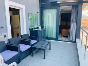 Terrace/patio - Taksim By Aydın Suite Hotel (Istanbul)