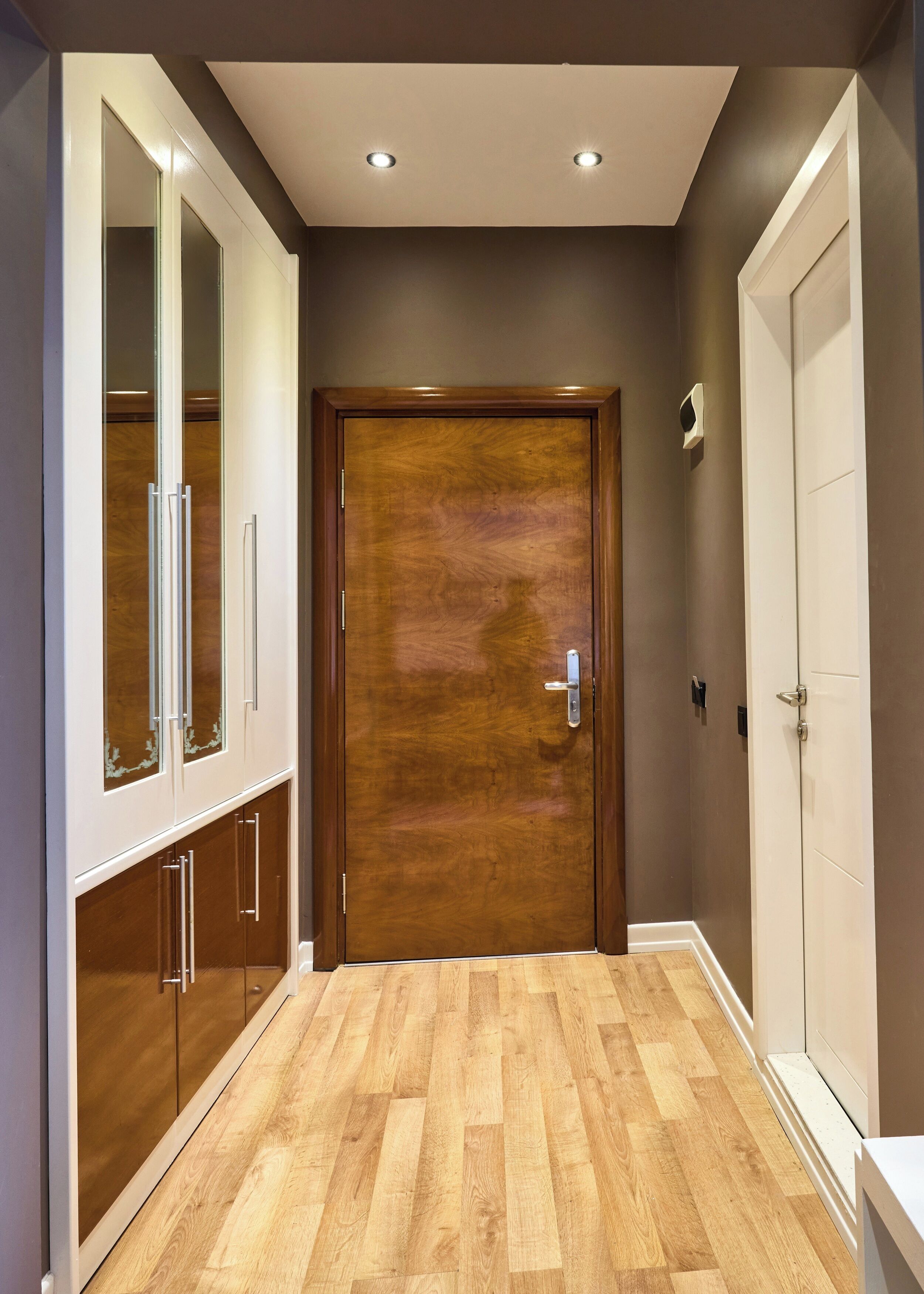 디럭스 스위트 | 이집트산 면 시트, 고급 침구, 메모리폼 침대, 미니바