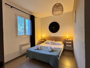 2 Schlafzimmer, Bügeleisen/Bügelbrett, kostenloses WLAN