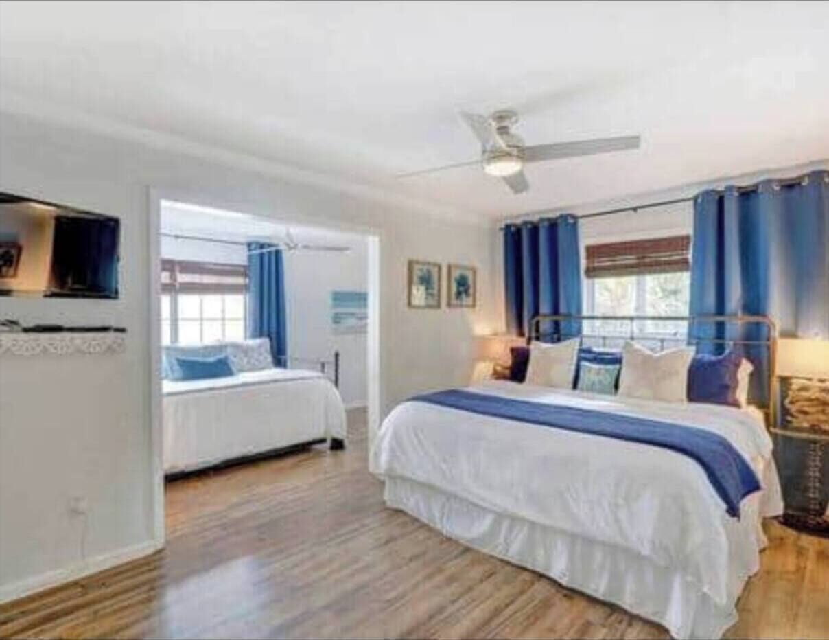 4 bedrooms, iron/ironing board, travel cot, WiFi