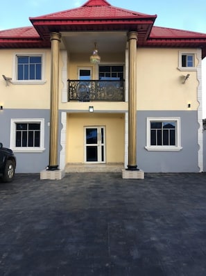 Façade de l’hébergement