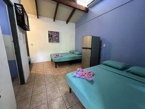 Basic Room | 1 bedroom, free WiFi, bed sheets - Wide Mouth Frog Conchal (Cabo Velas)