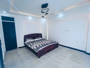 5 habitaciones y wifi