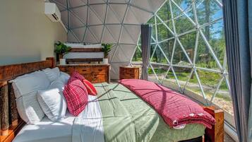 2 quartos, ferros/tábuas de passar roupa, Wi-Fi, roupa de cama