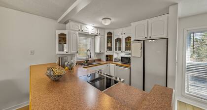 Water View 1 Bedroom Townhome with Loft.