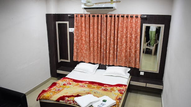 Unclassified image, 1 of 6, button - Hotel Gokul - Dwarka (Dwarka)