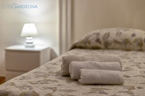 2 chambres, fer et planche à repasser, lit parapluie, Wi-Fi