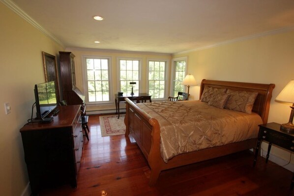 5 habitaciones, escritorio, tabla de planchar con plancha y wifi gratis 