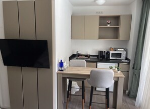 Repas dans la chambre