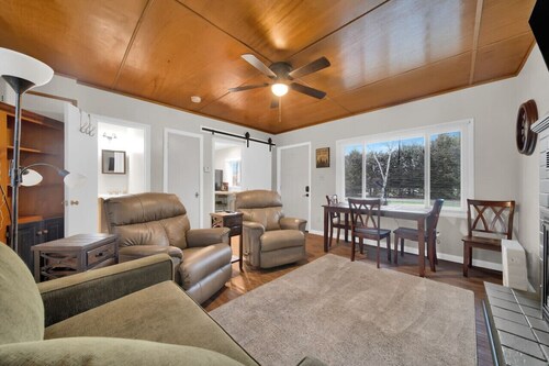 Cozy 1BD Beach Retreat, 2Bath