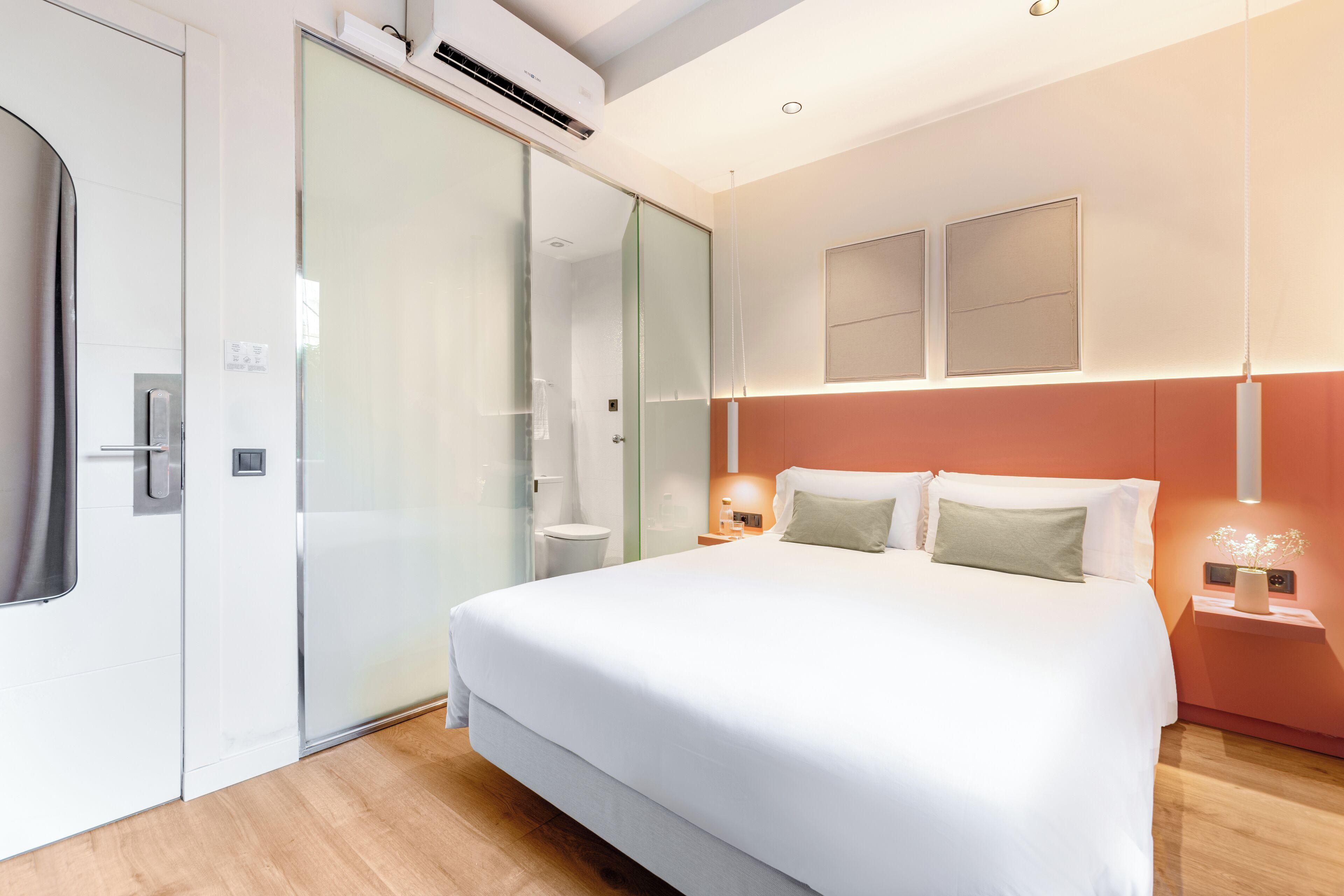 Photo - LeMar by Aspasios