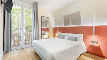 Superior Room | 1 bedroom, memory foam beds, minibar, in-room safe