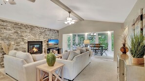 スマートテレビ、ステレオ