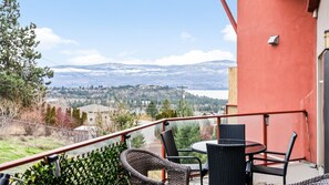 Outdoor dining - Top Floor Lakeview Condo at Copper Sky #509 (West Kelowna)