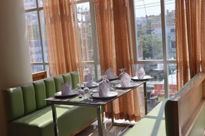 Restaurant - Grand Castle Hotel (Comilla)