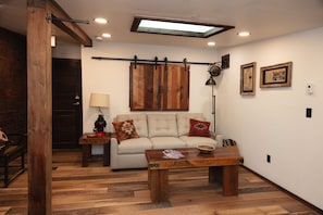 Suite Premier | 1 dormitorio, minibar con artículos gratuitos, decoración individual