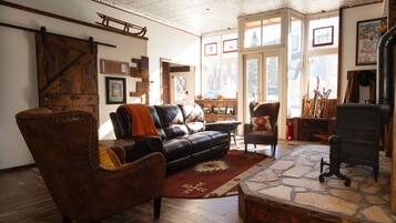 Sala de estar en el lobby